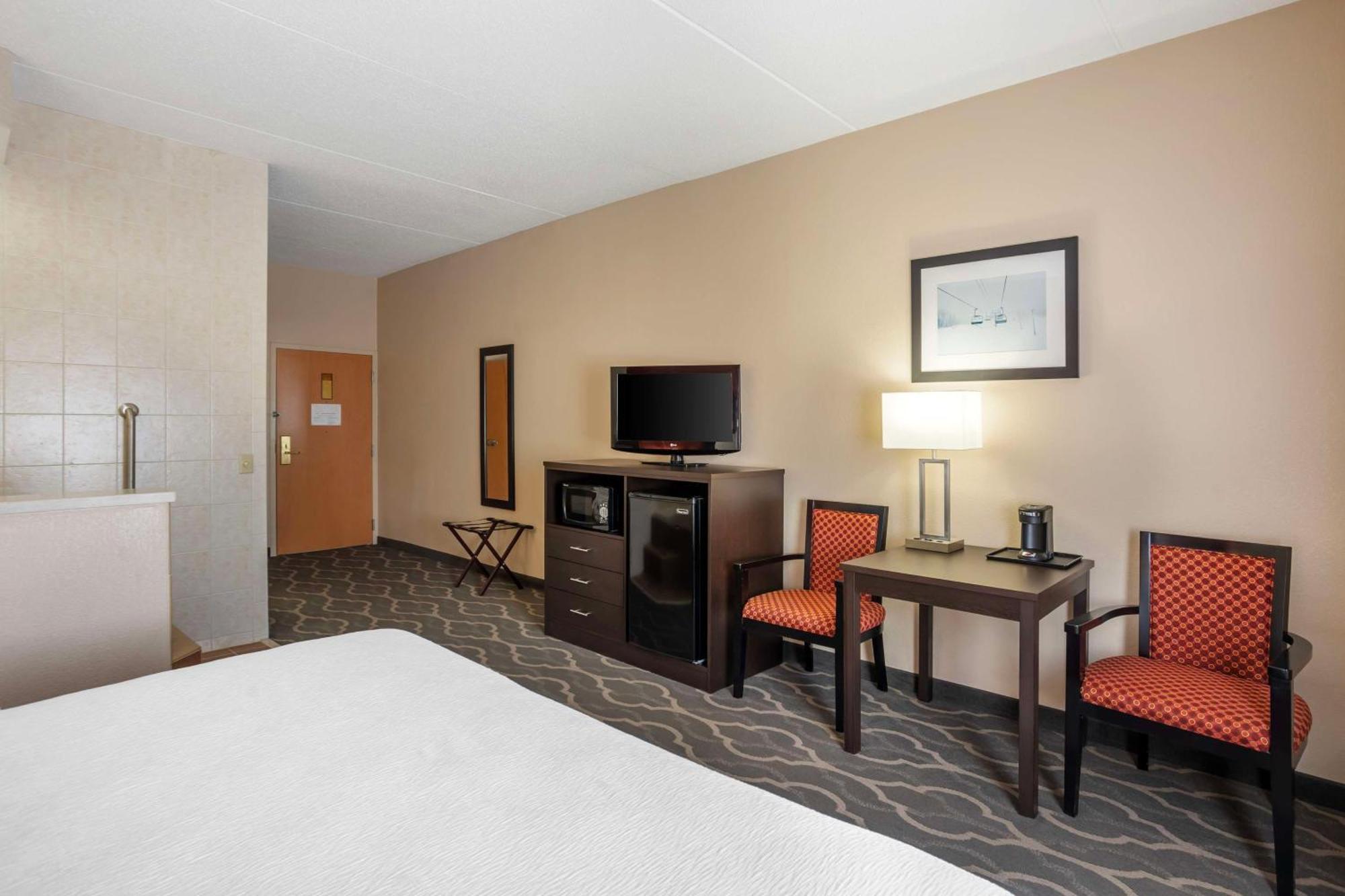 Best Western Inn at Blakeslee-Pocono Buitenkant foto