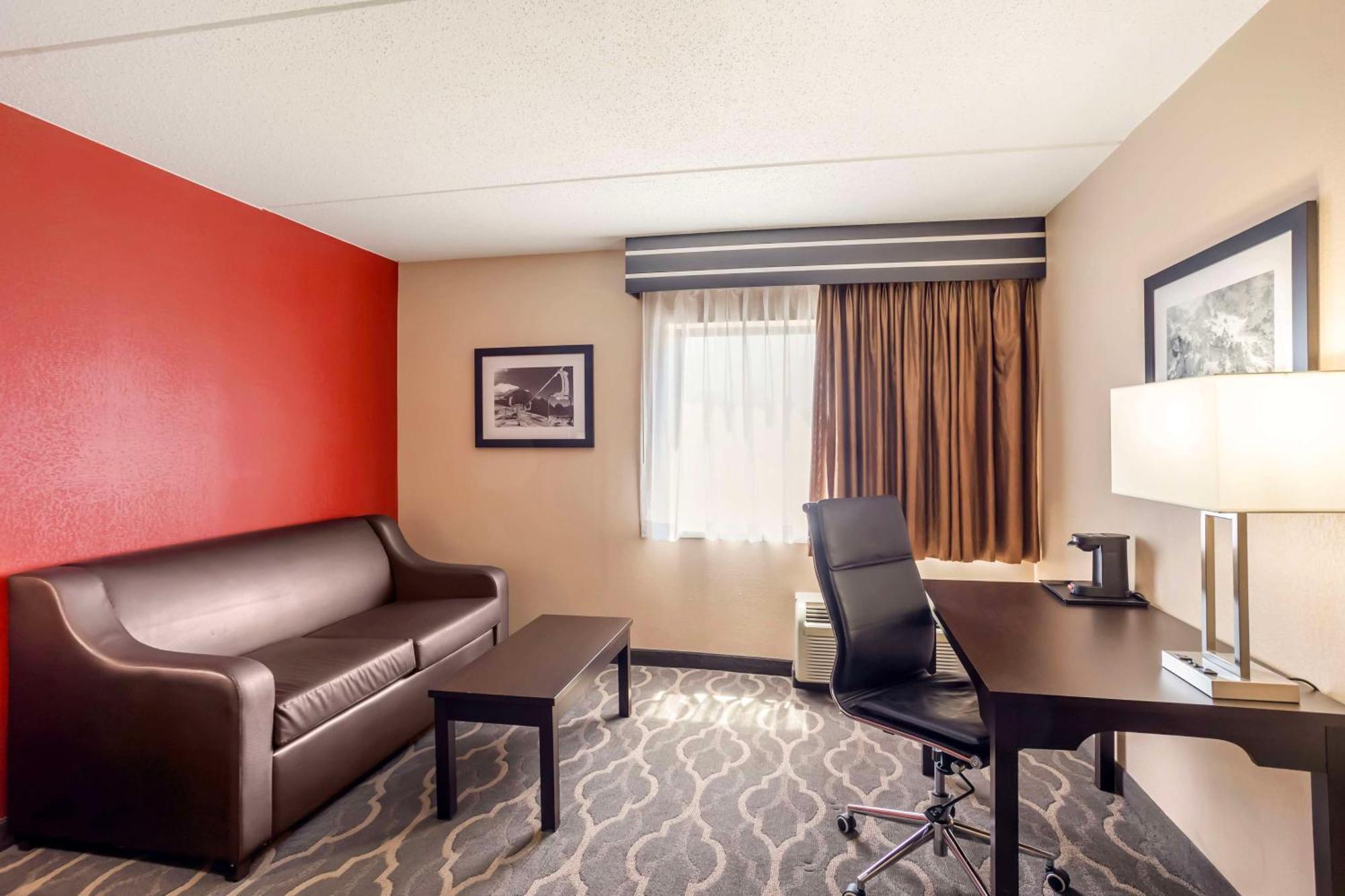 Best Western Inn at Blakeslee-Pocono Buitenkant foto