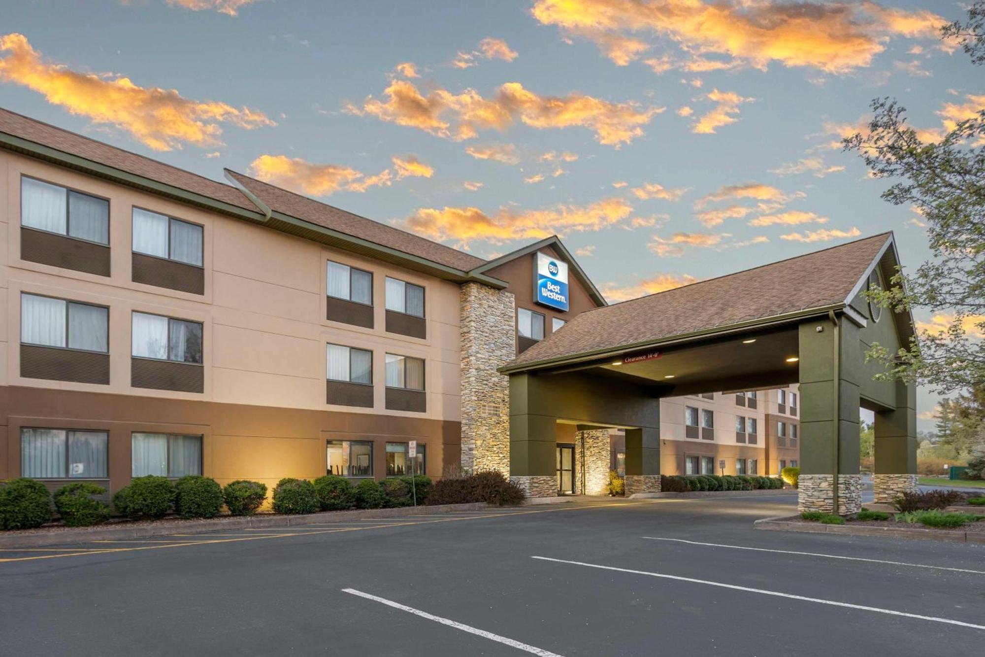 Best Western Inn at Blakeslee-Pocono Buitenkant foto